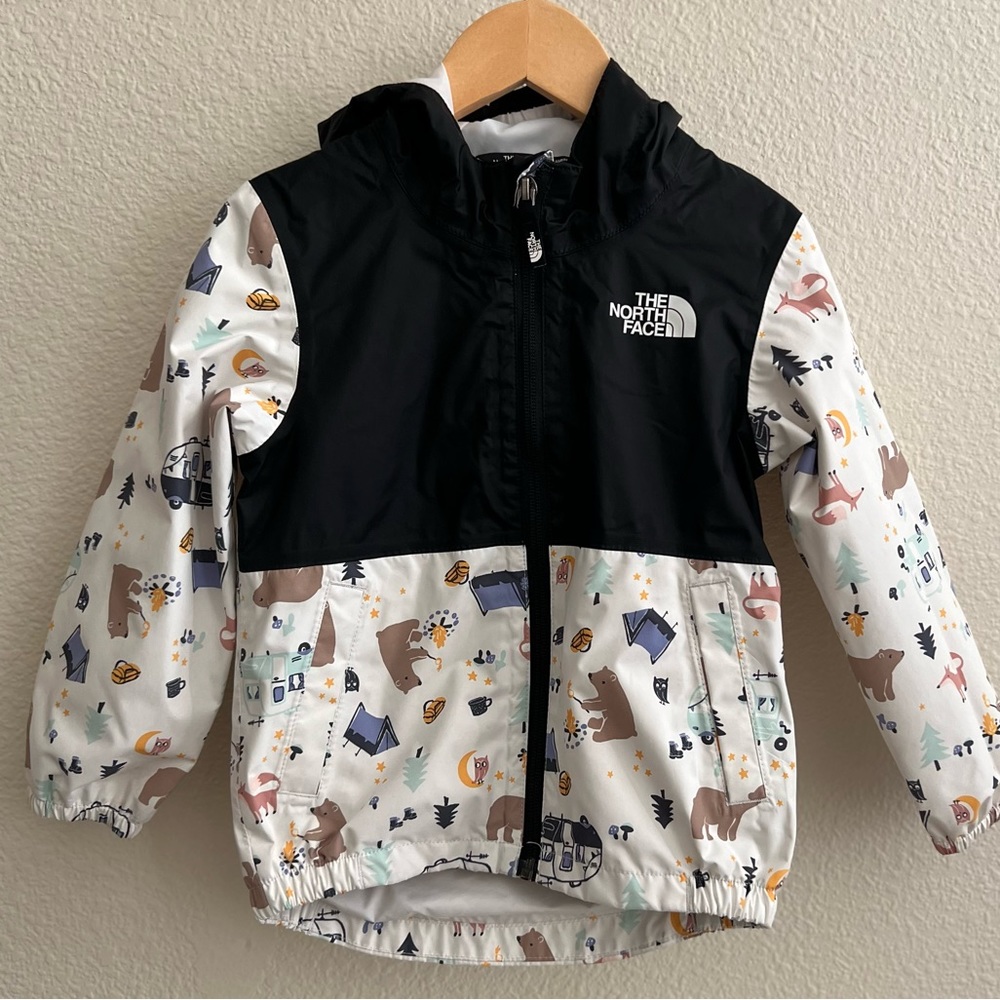 3T boys North Face winder breaker